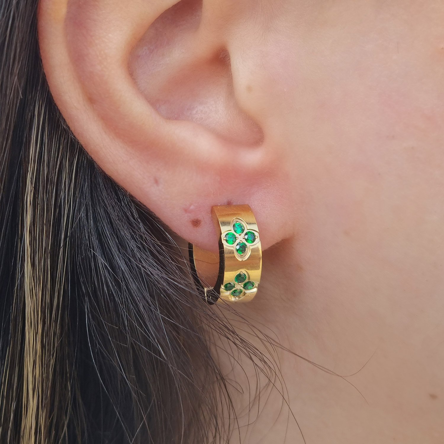 Bothemians Green Clover Hoops - Image 2