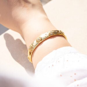 Alternative view of Bothemians Blossom  Bracelet