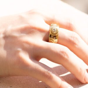 Bothemians Blossom Ring