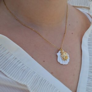 Alternative view of Bothemians Solshell Necklace