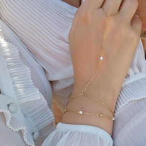 Bothemians-Pearl-handchain3