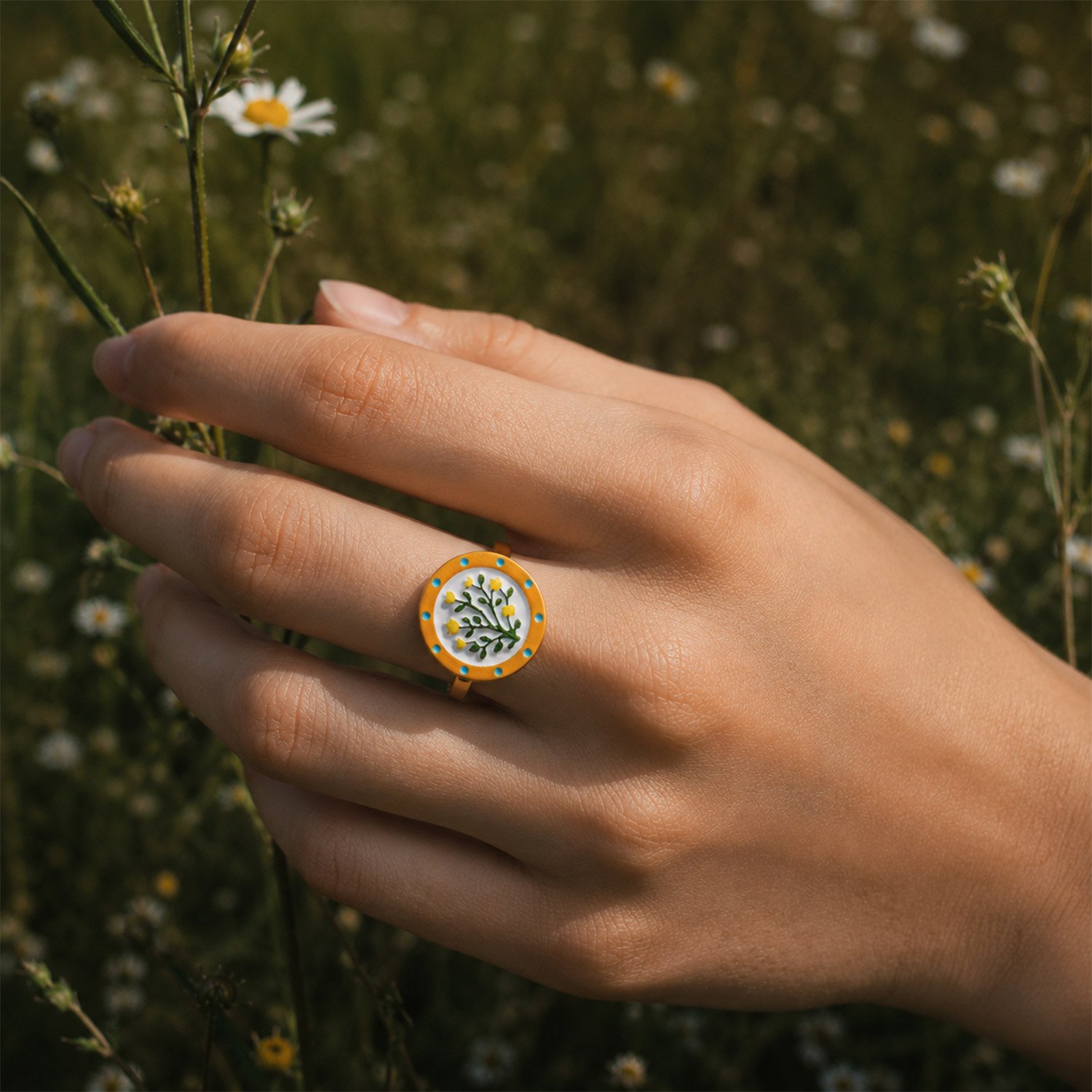 Bothemians Primrose Ring - Image 2